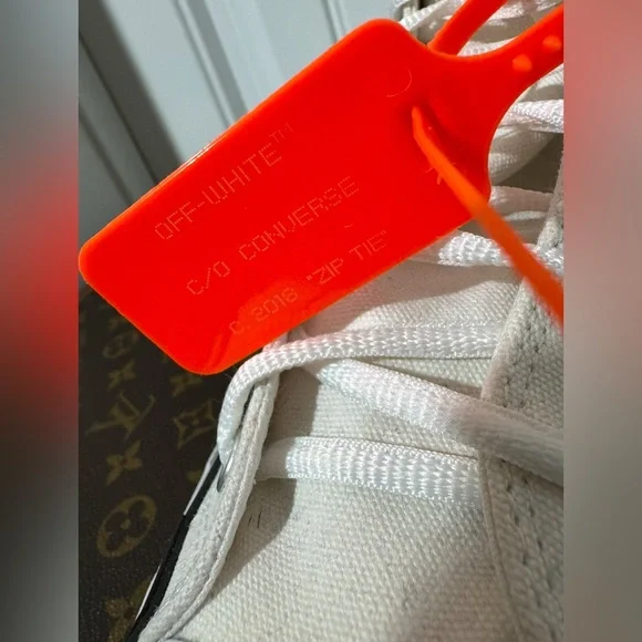 Off-White x Converse Chuck Taylor All-Star 70S High Top - EUC - COA Included - Picture 8 of 16